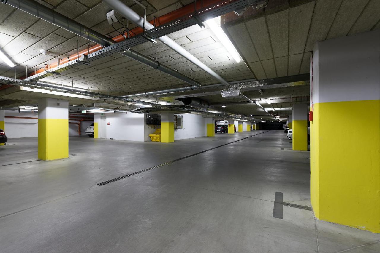 Art Apartament Parking By Impero Poznan Exterior photo