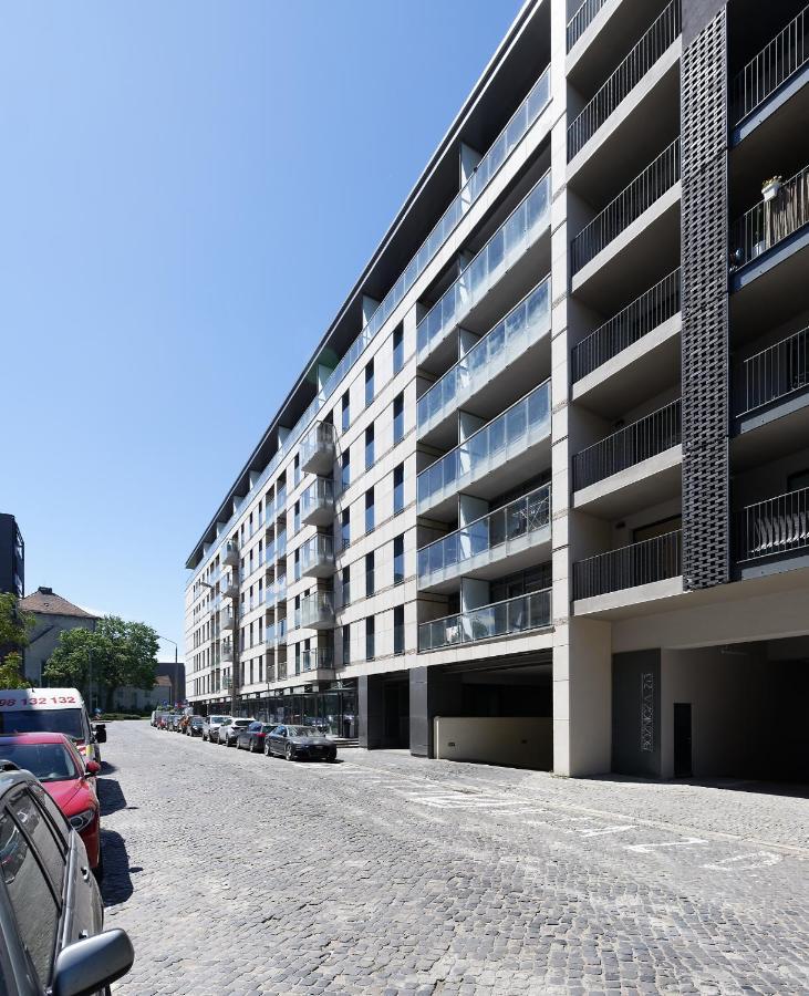 Art Apartament Parking By Impero Poznan Exterior photo